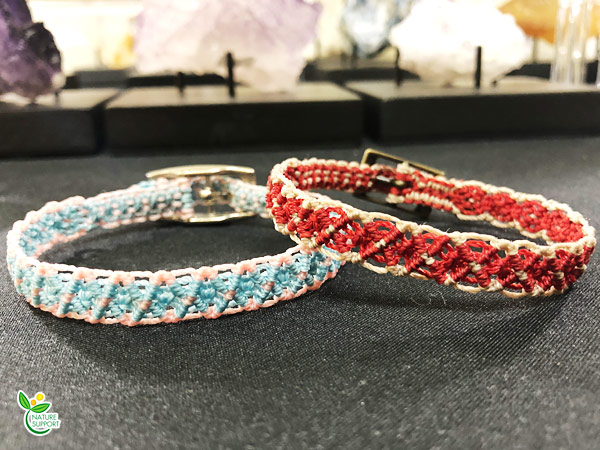 ハート型「カラーチェンジ アンデシン」のマクラメ編み ブレスレット 